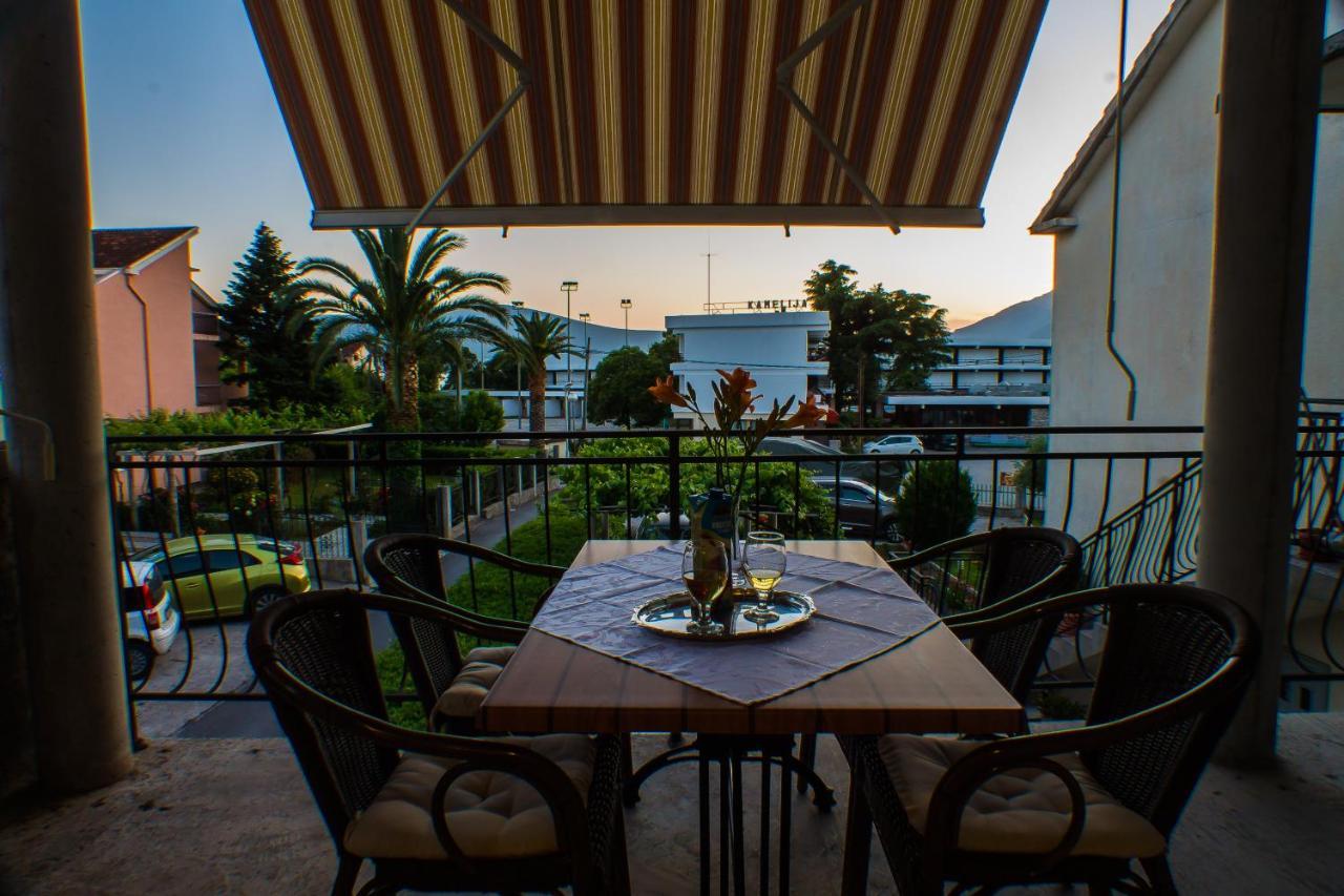Dmm Apartments Tivat Eksteriør billede