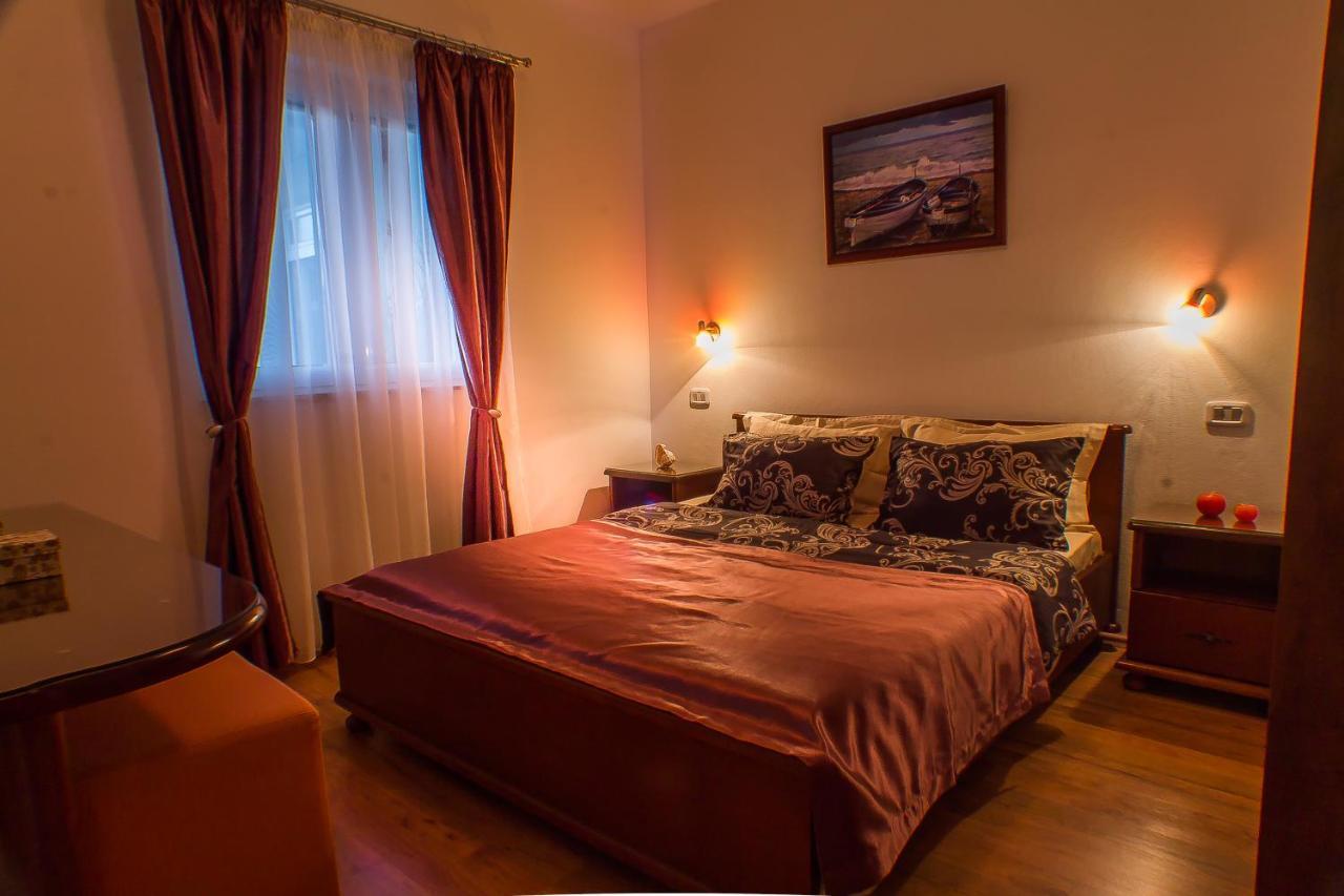 Dmm Apartments Tivat Eksteriør billede