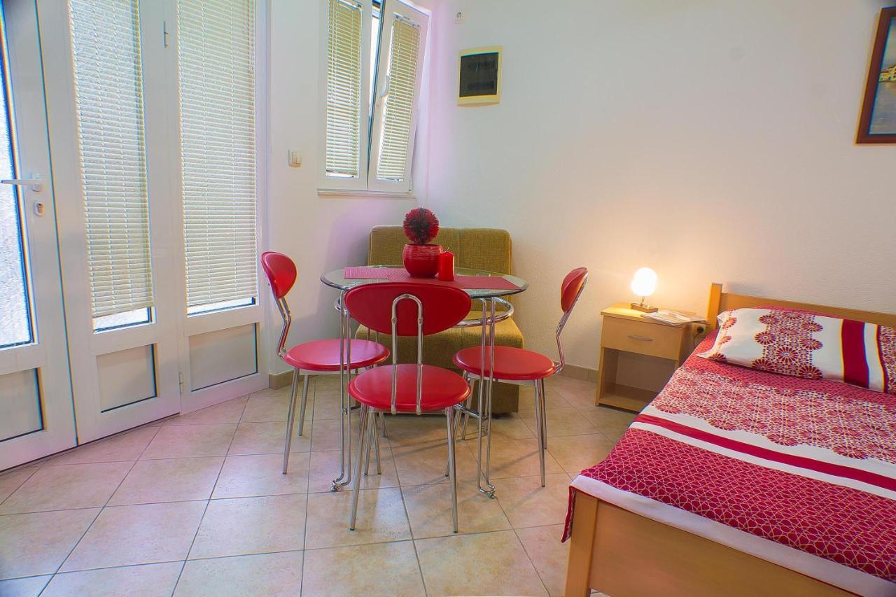 Dmm Apartments Tivat Eksteriør billede