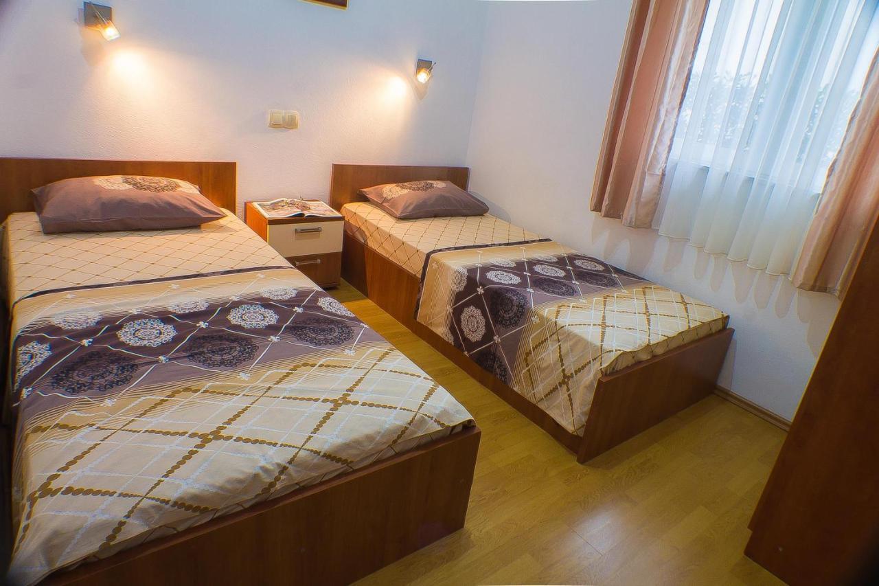 Dmm Apartments Tivat Eksteriør billede