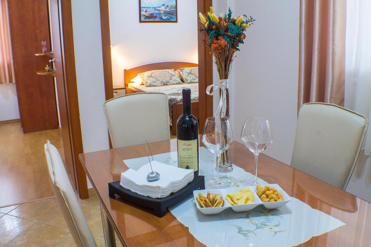 Dmm Apartments Tivat Eksteriør billede