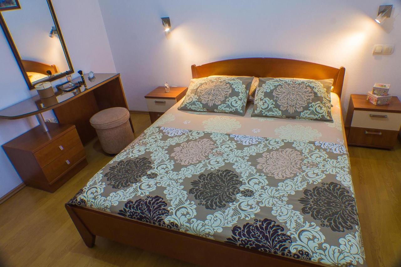 Dmm Apartments Tivat Eksteriør billede