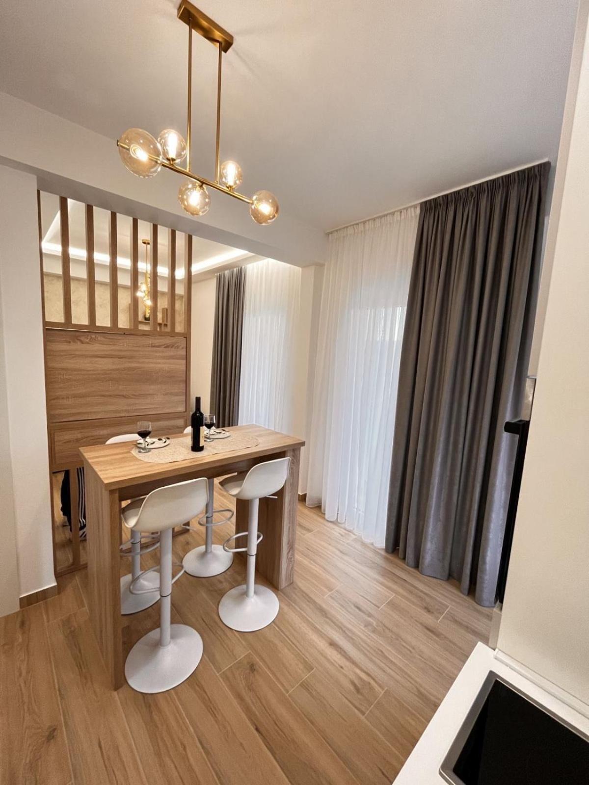 Dmm Apartments Tivat Eksteriør billede